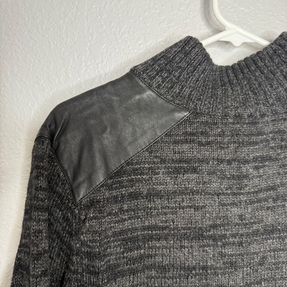 Rock & Republic Pullover sweater Black & Gray Large - Picture 6 of 9